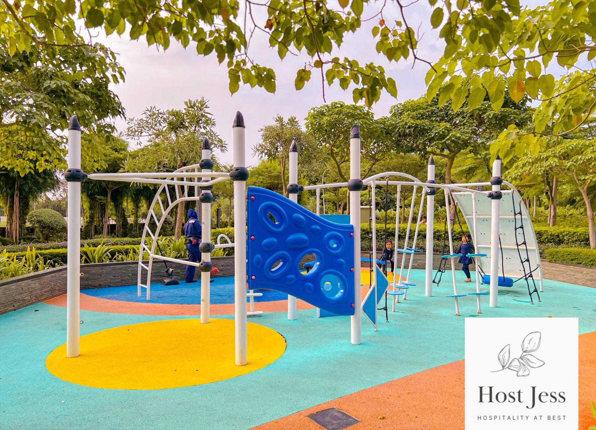 Gold Coast Pik Apartments By Host Jess Джакарта Екстериор снимка