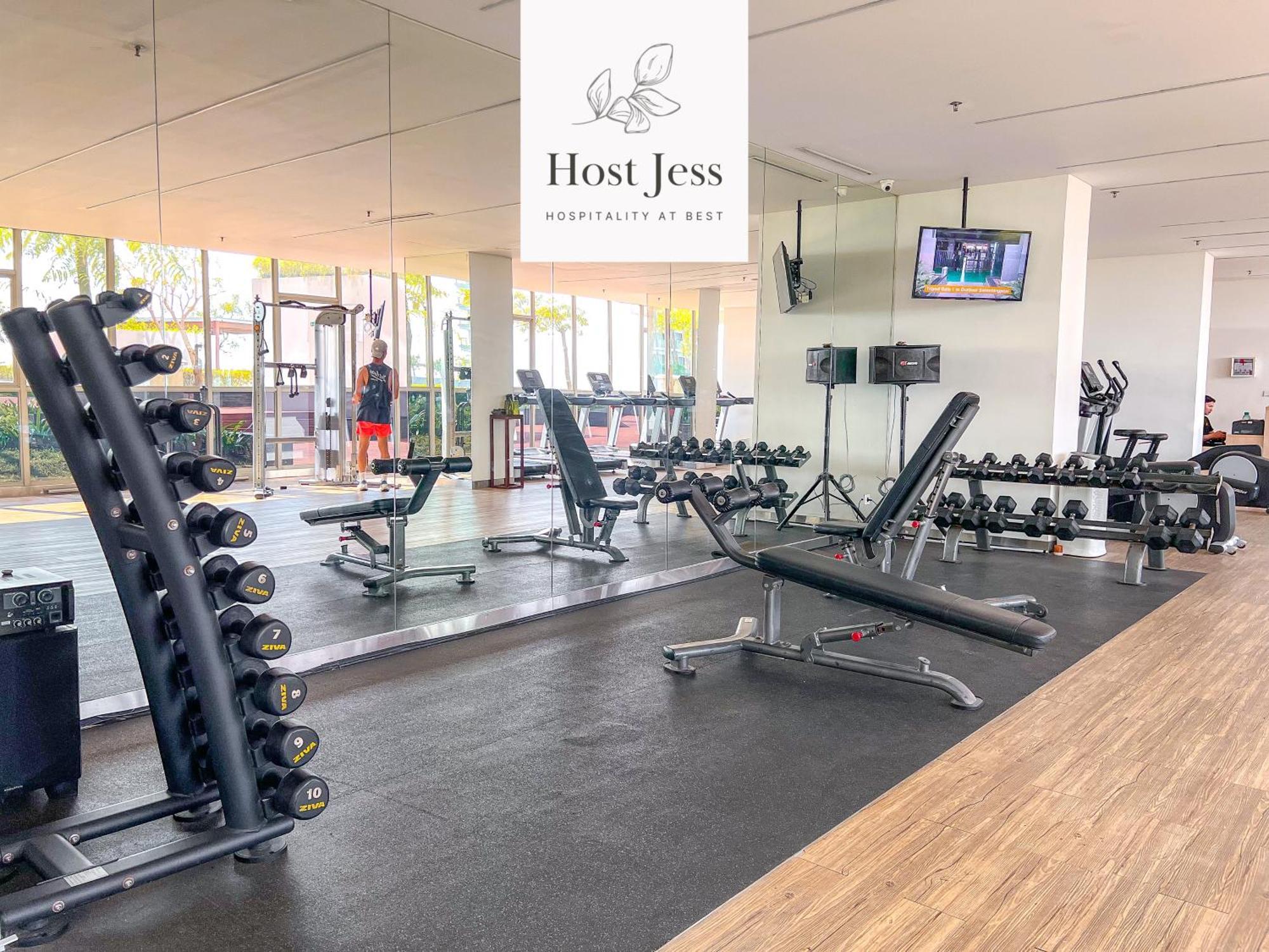 Gold Coast Pik Apartments By Host Jess Джакарта Екстериор снимка