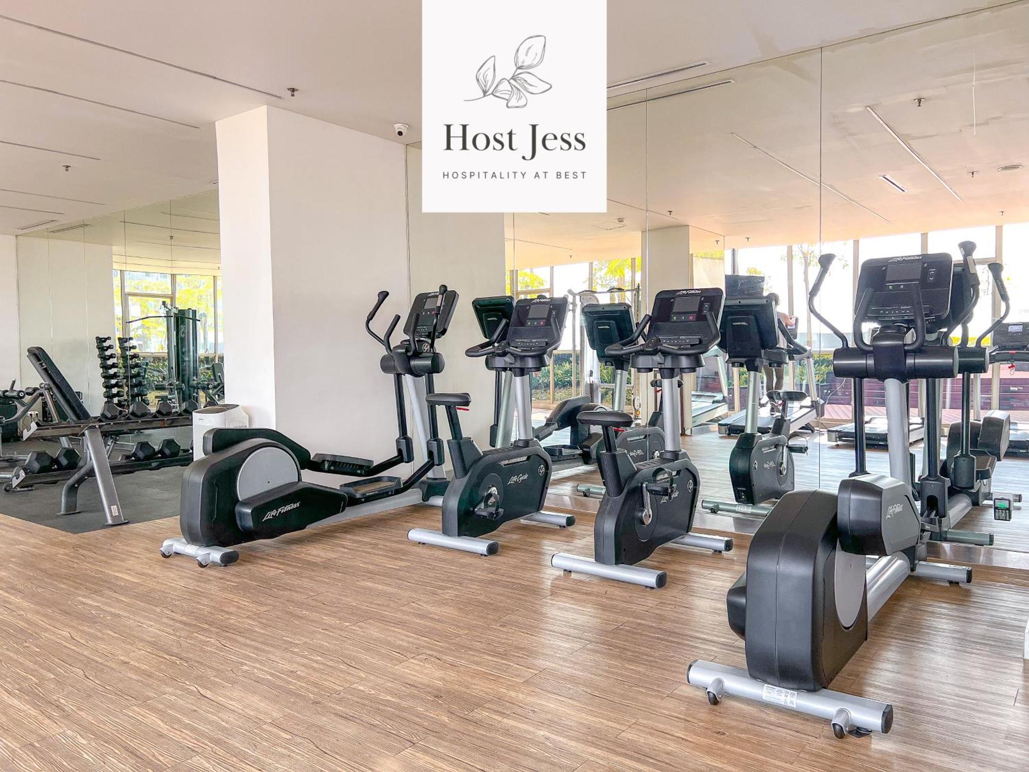 Gold Coast Pik Apartments By Host Jess Джакарта Екстериор снимка