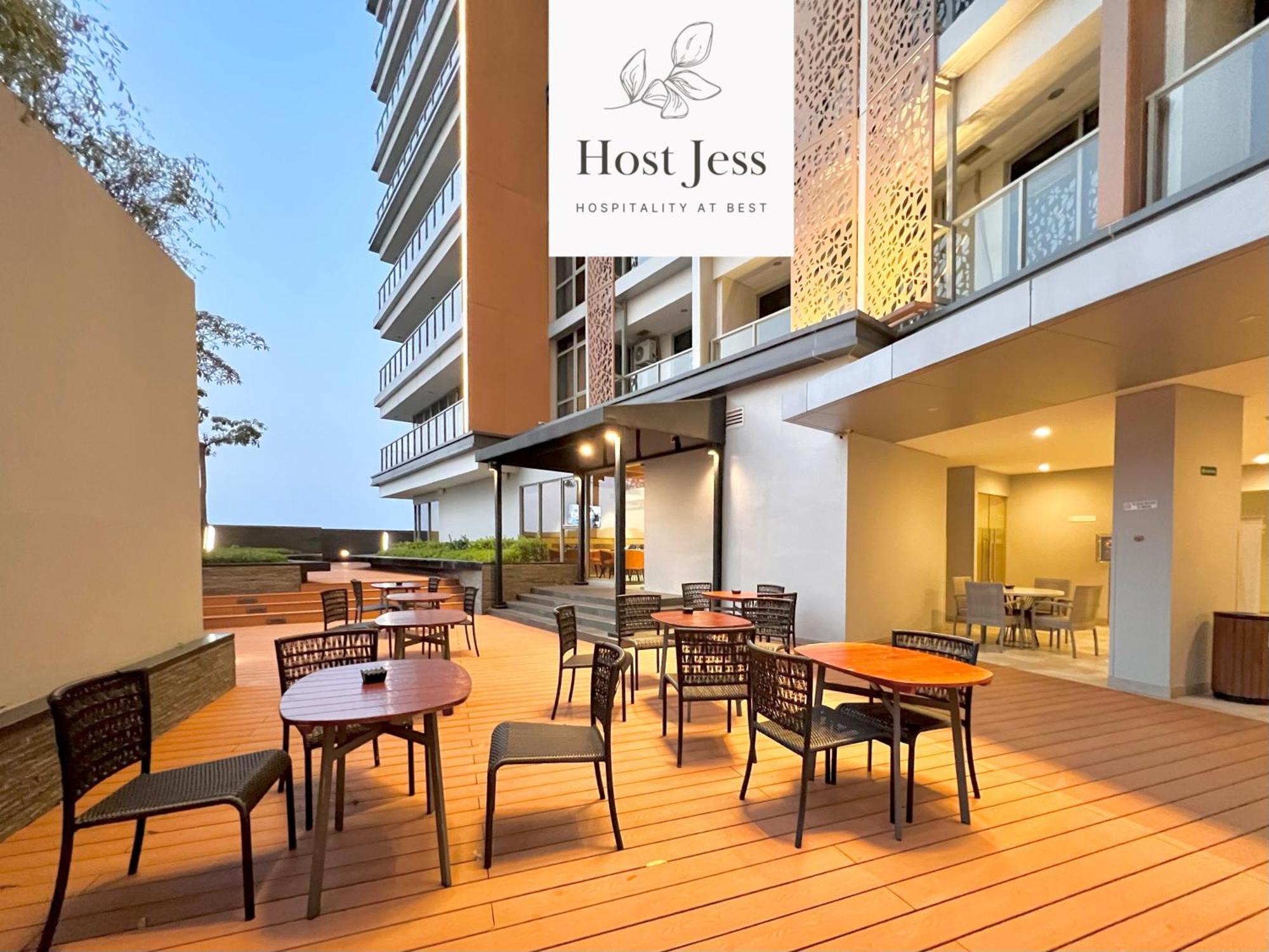 Gold Coast Pik Apartments By Host Jess Джакарта Екстериор снимка