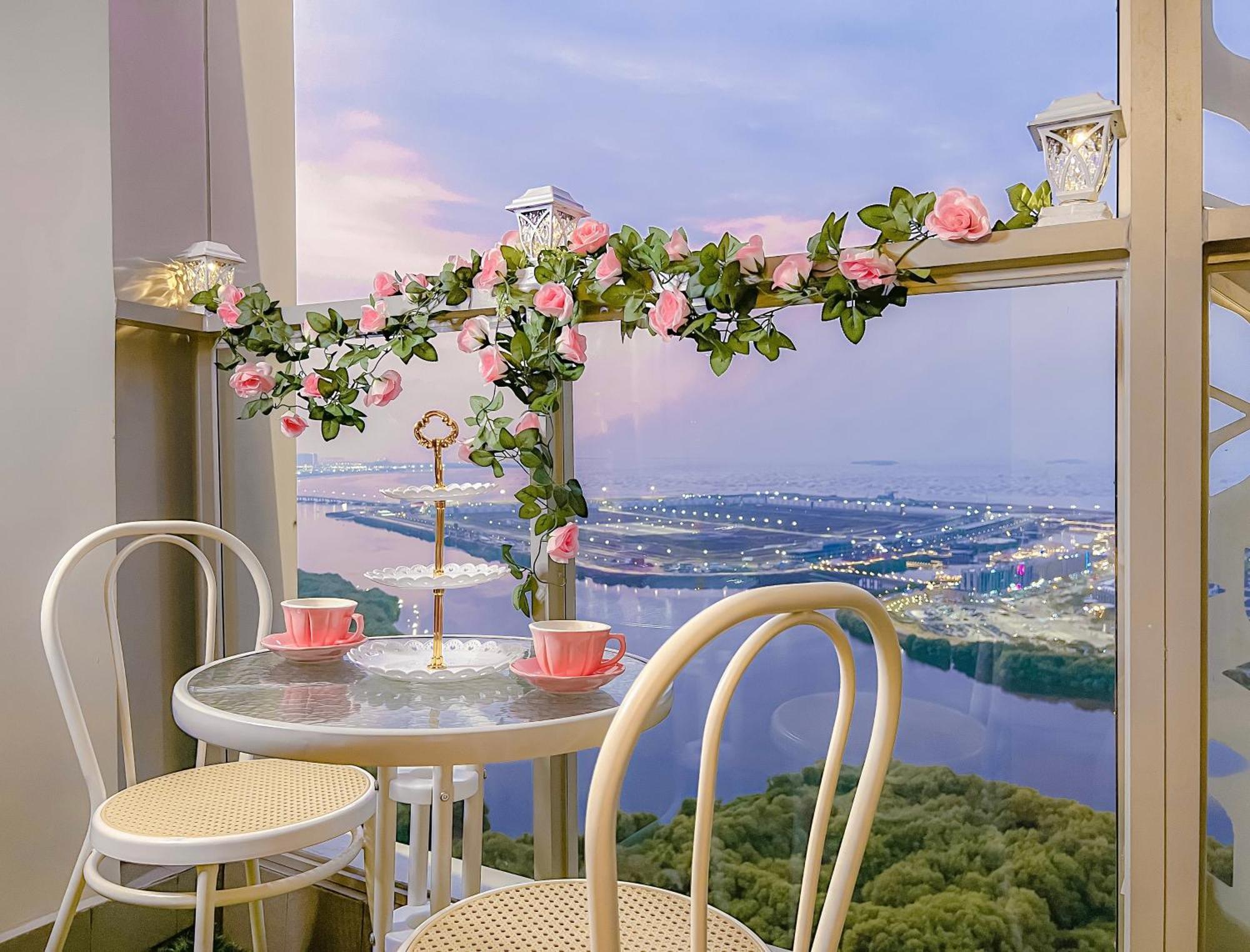Gold Coast Pik Apartments By Host Jess Джакарта Екстериор снимка